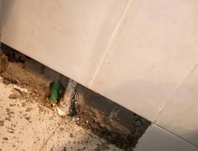 梁园楼顶漏水维修公司分享下修复水管漏水的几种小方法